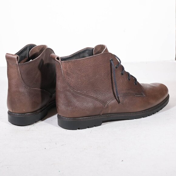 LL Bean Ankle Boots in Brown - 11 - Picture 4 of 7